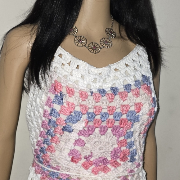 Crochet halter top - Picture 4 of 5
